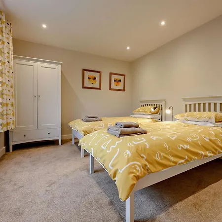 3 Bed In Keswick Oc-93589 *