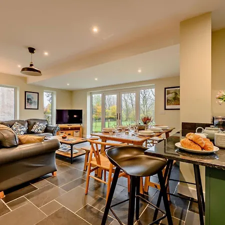 3 Bed In Keswick Oc-93589